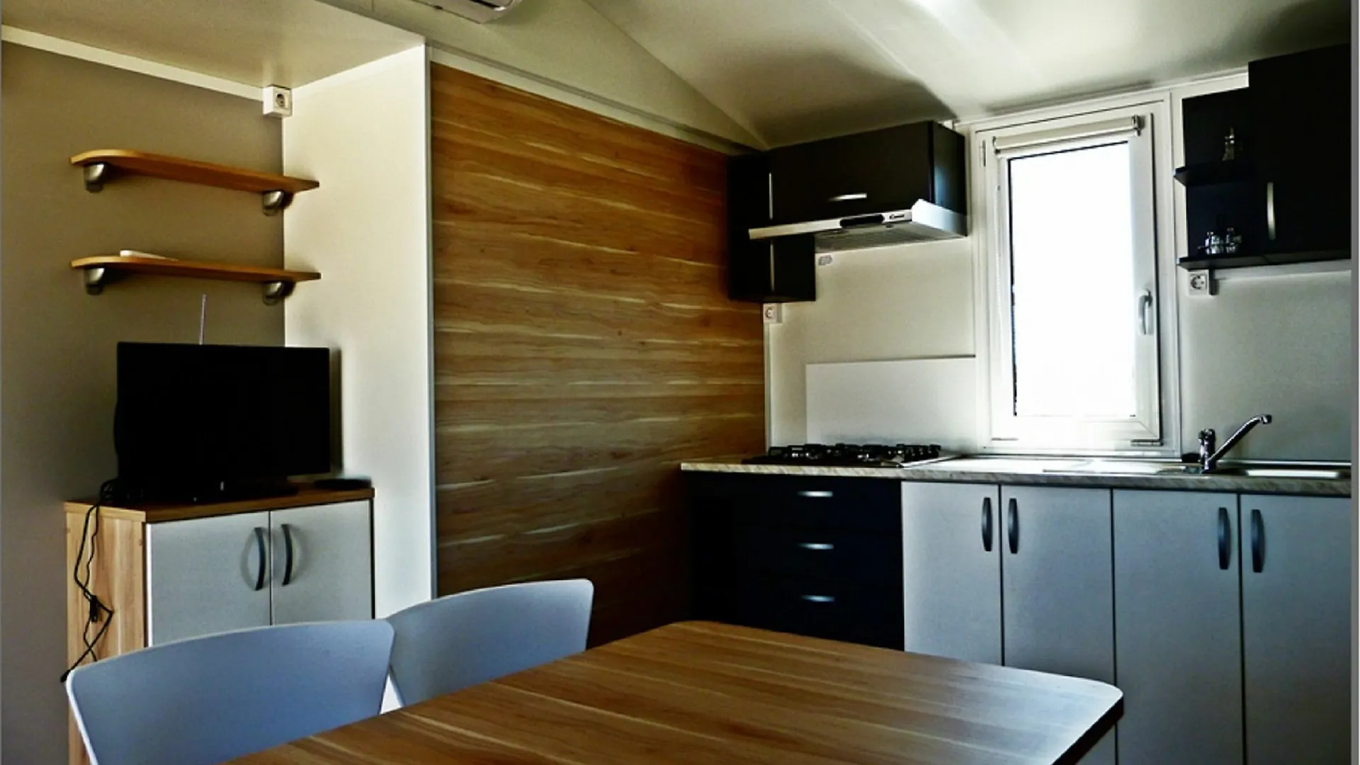 Mobile Homes Peros Zaton  Croatia