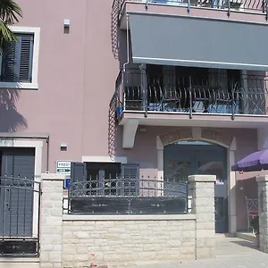 Kseni 3* Rovigno